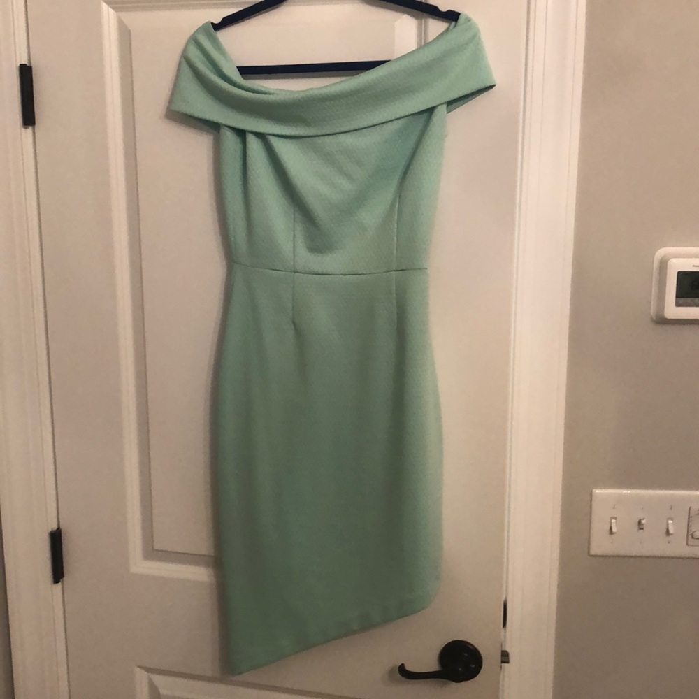 Sea foam green dress - Picture 2 of 2